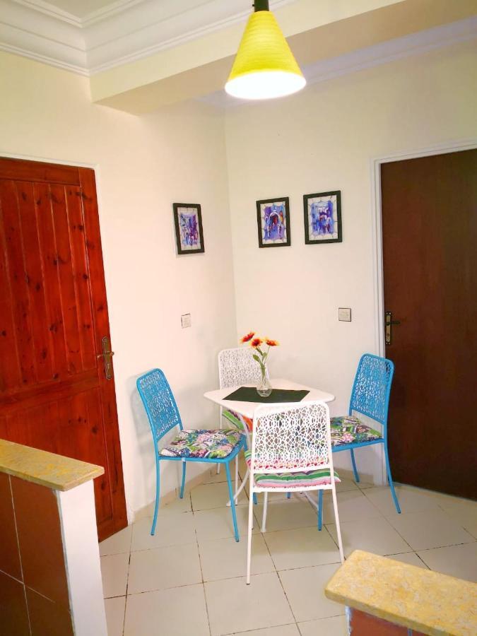 Reta-Inn Martil Beach Екстериор снимка