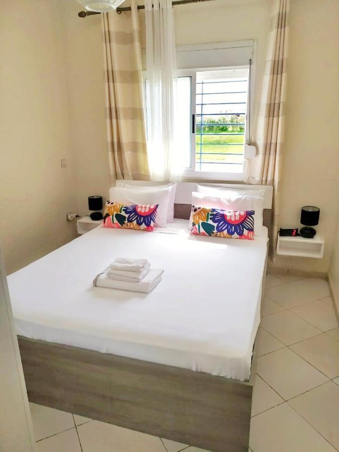 Reta-Inn Martil Beach Екстериор снимка